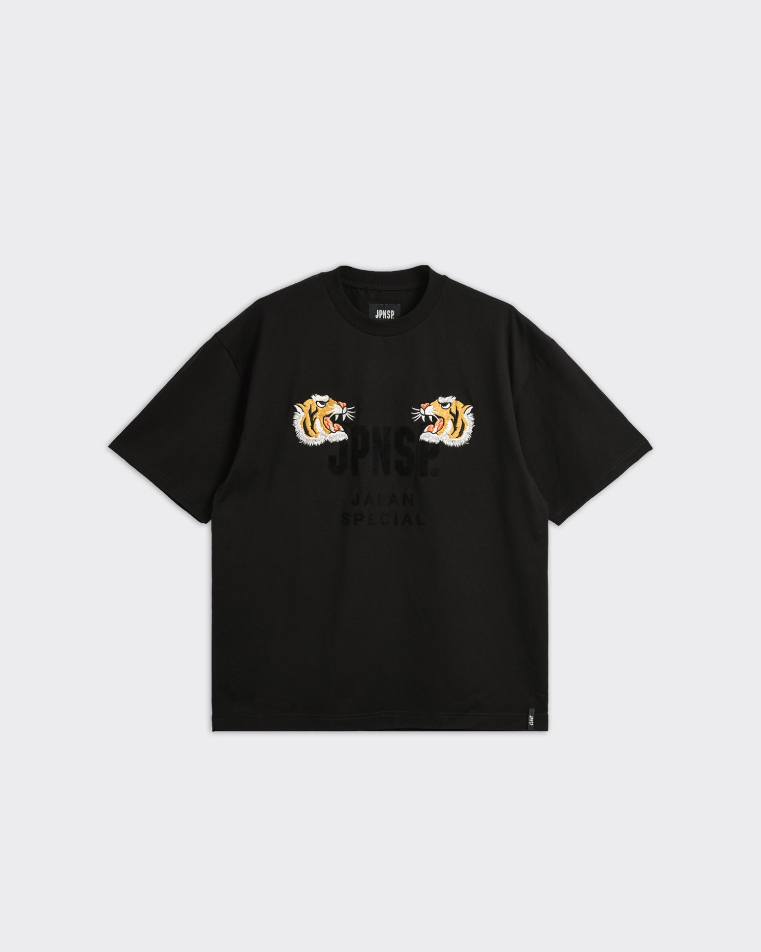 T-Shirt Front Side Embroidery Nera