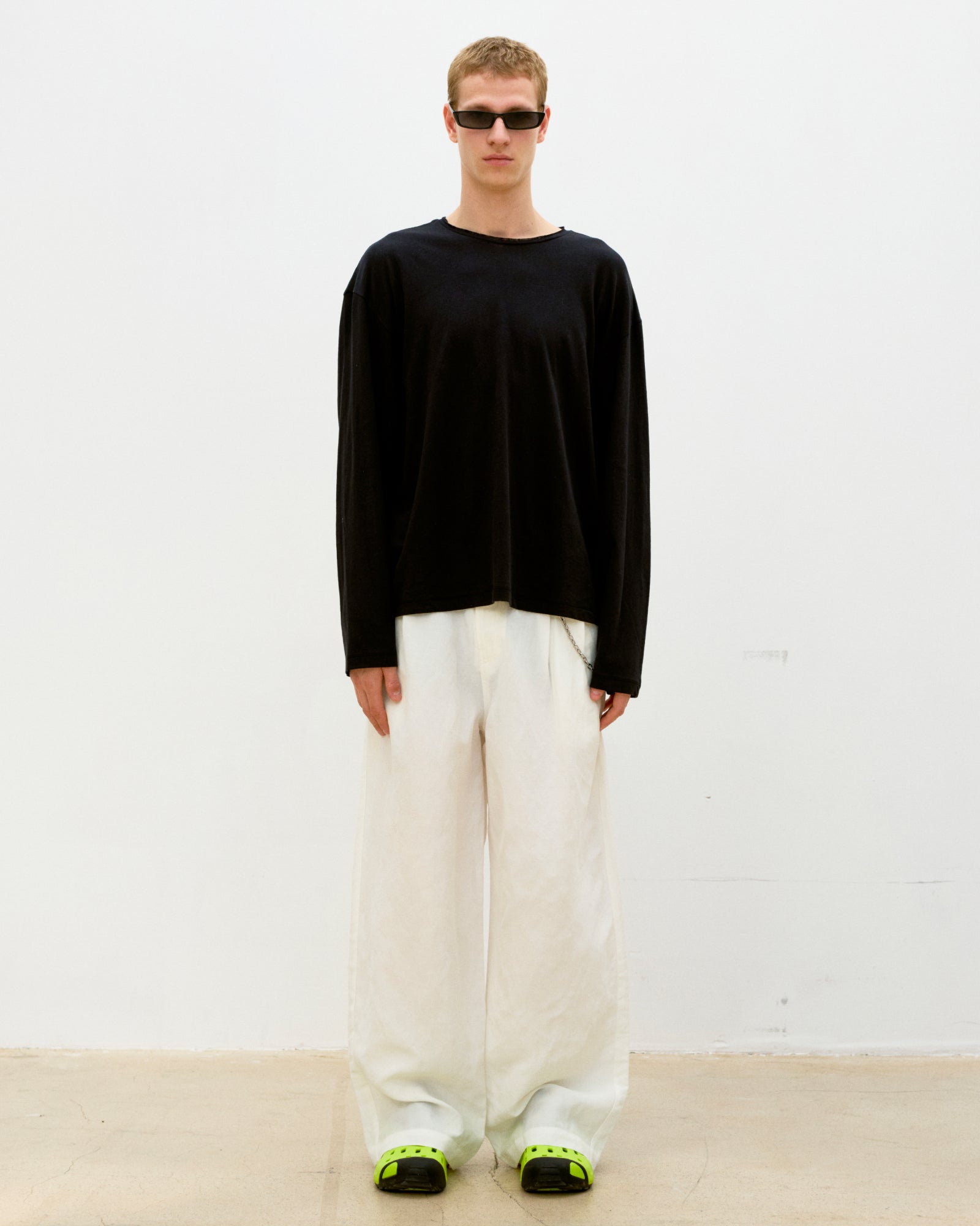 Classy Oversized Two Tuck Trousers White