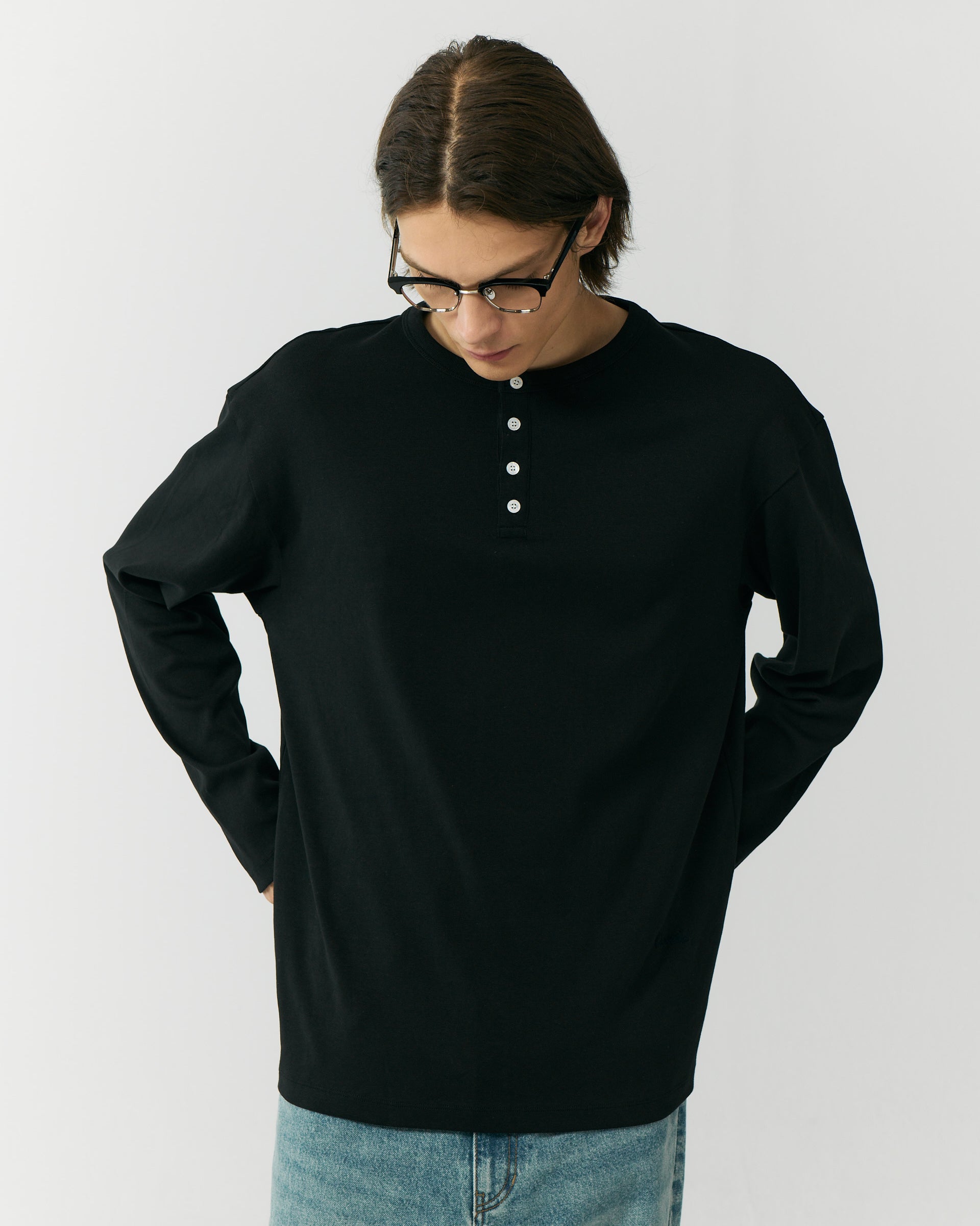 Longsleeve Unisex Henry-Neck Nera