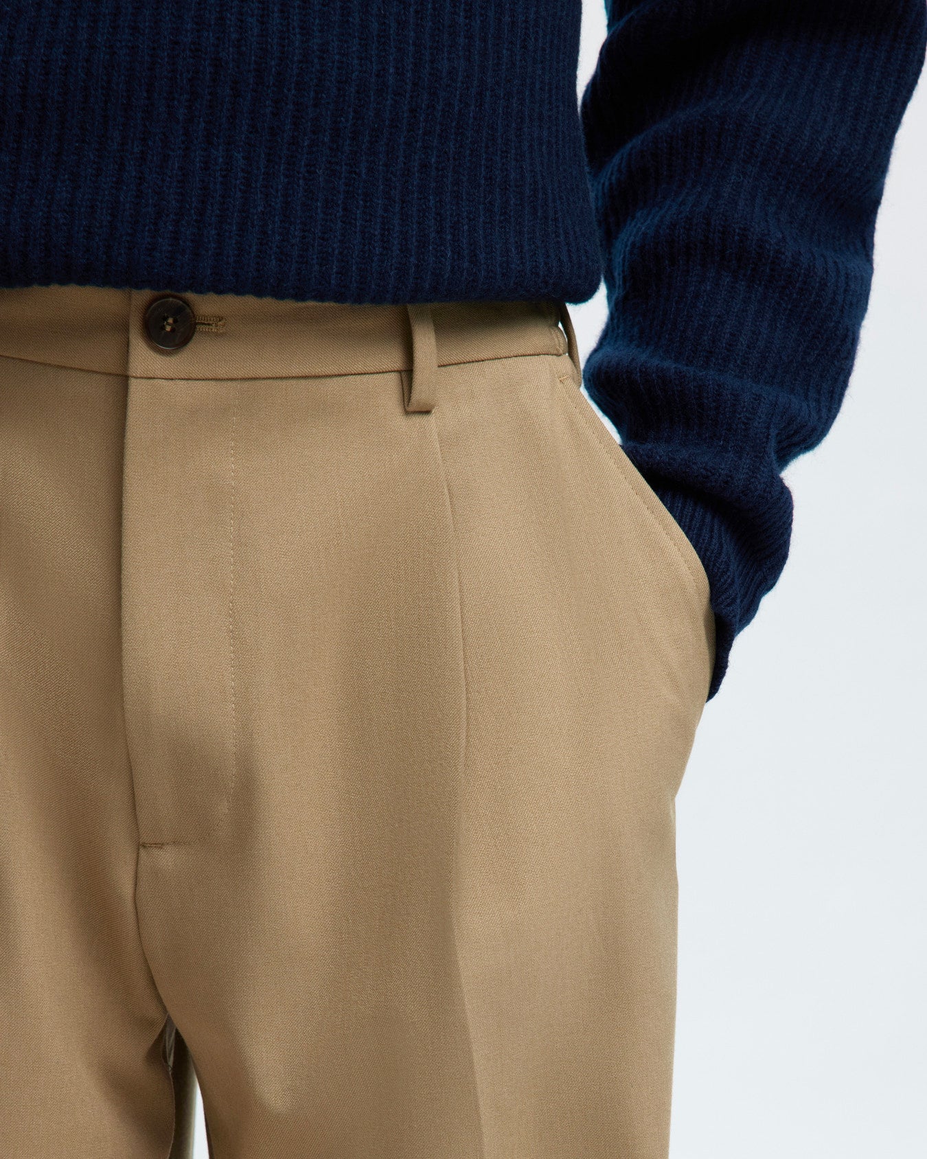 Loose Finn Flex Greige Trousers