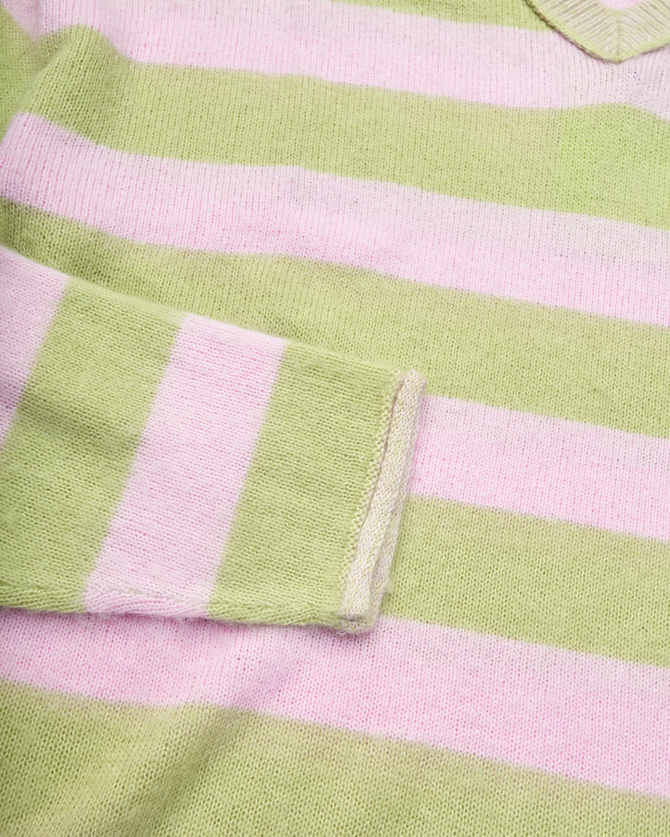 Maglione V-Neck Straight Fit Stripes Verde/Rosa