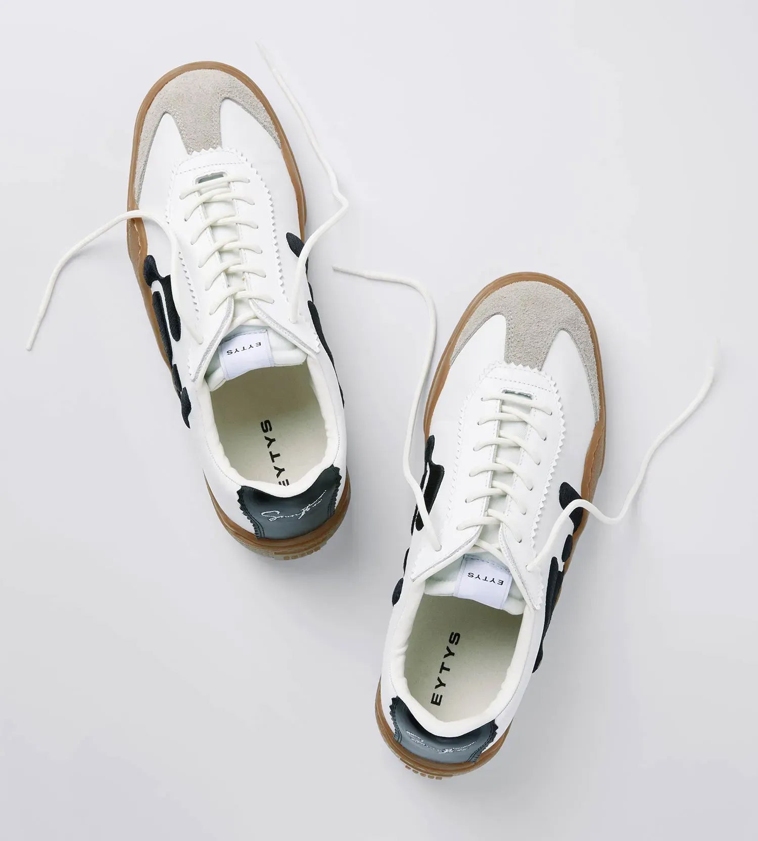 Santos Swan sneakers