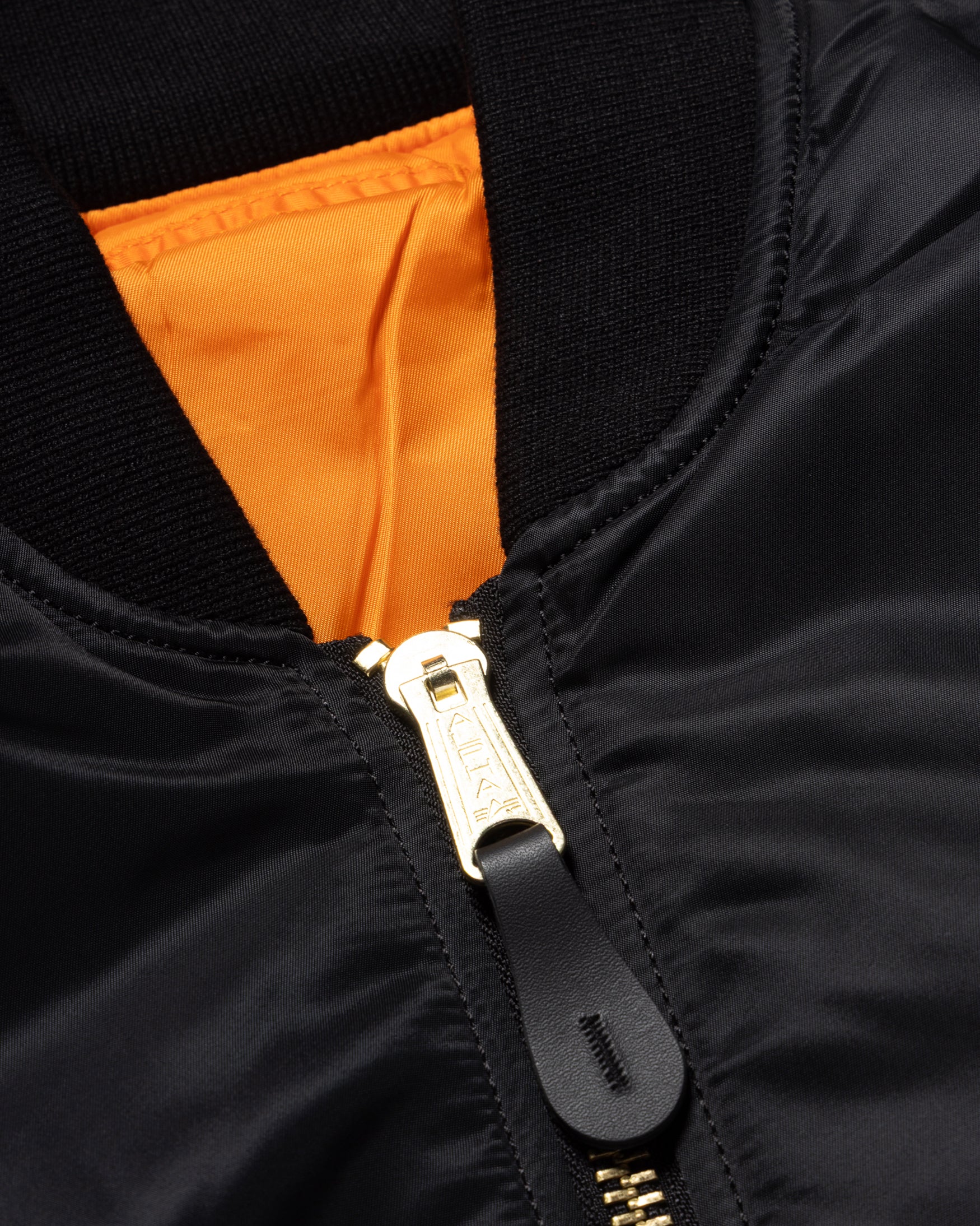 No Problemo x Alpha Industries MA-1 No War Nero