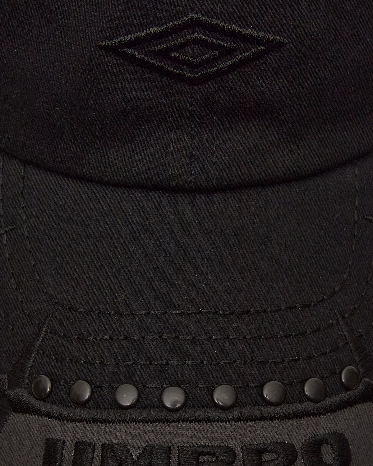 Cappello Spikes Stud Nero