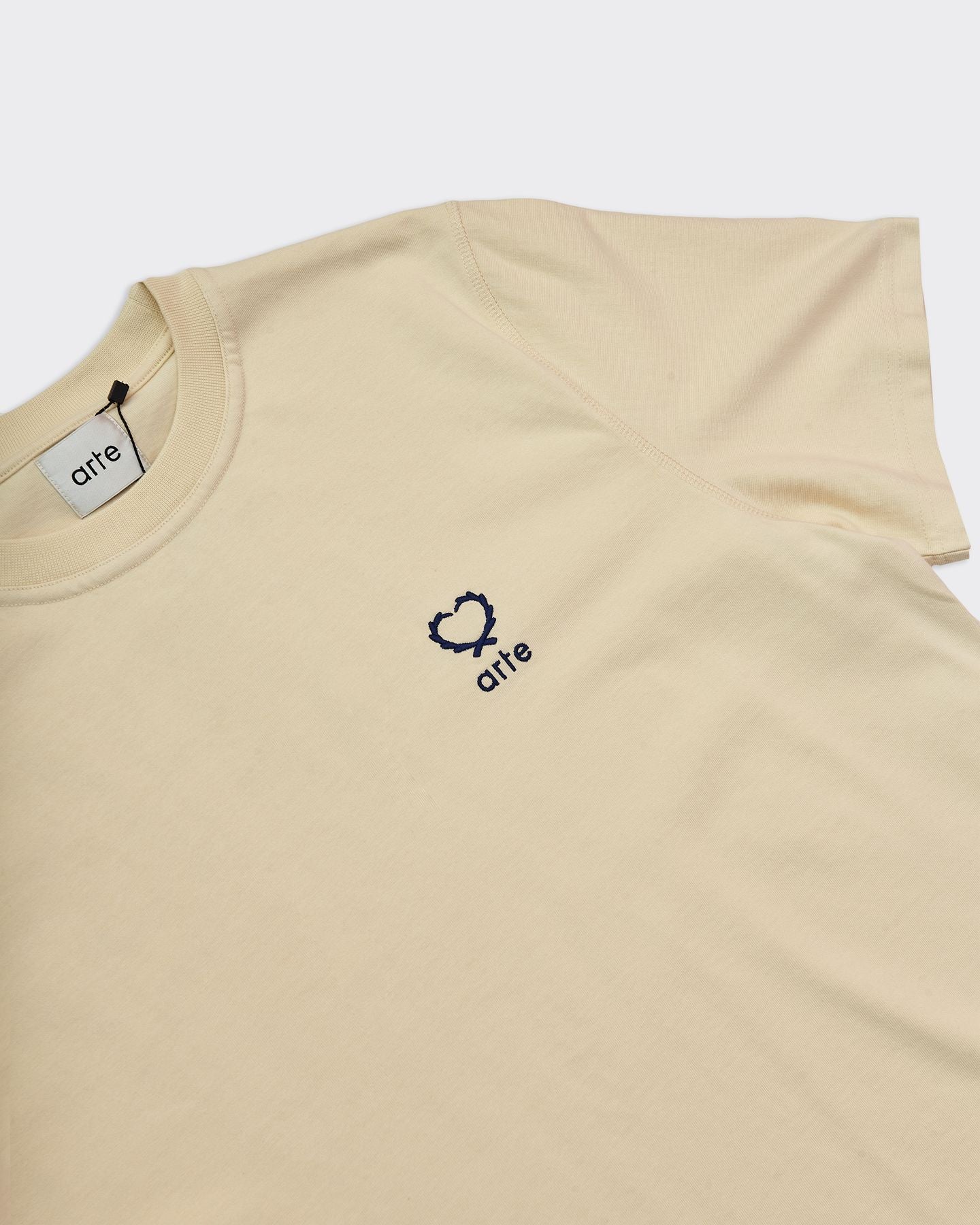 Teo Small Heart Cream T-Shirt